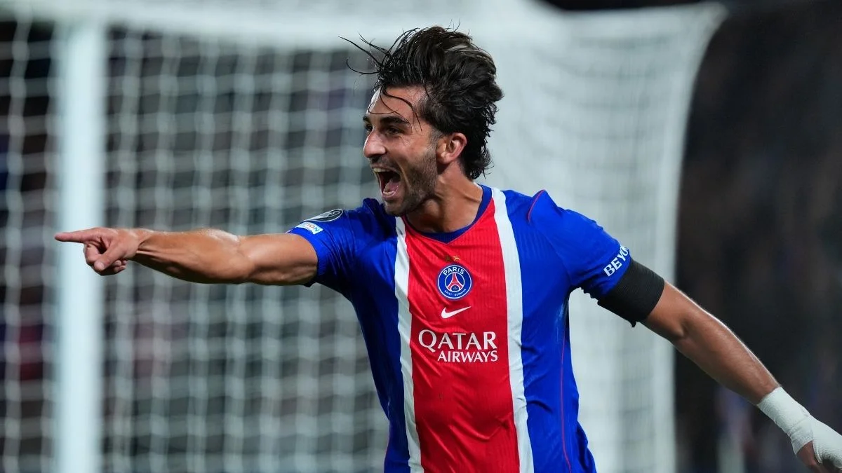 Ferran Torres celebrates.